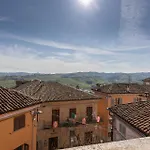 Castelbourg Hotel Neive