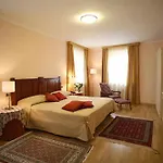 Castelbourg Hotel 3*