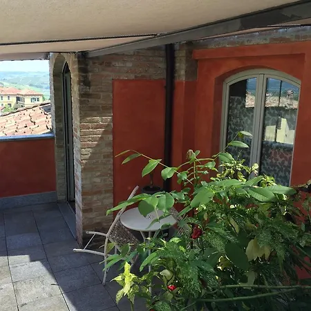 Hotel Castelbourg Neive