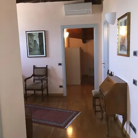 Hotel Castelbourg Neive