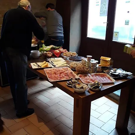 Castelbourg 3* Neive