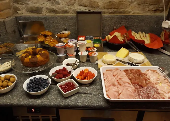 Hotel Castelbourg Neive